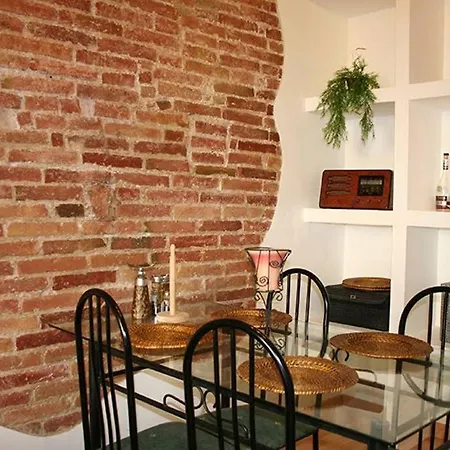 Rustic 2 Bedroom Poble Sec
