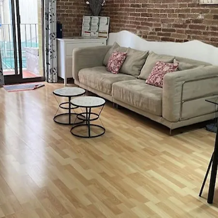 Rustic 2 Bedroom Poble Sec