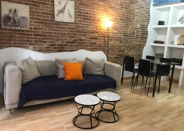 Rustic 2 Bedroom Poble Sec Apartmán Barcelona