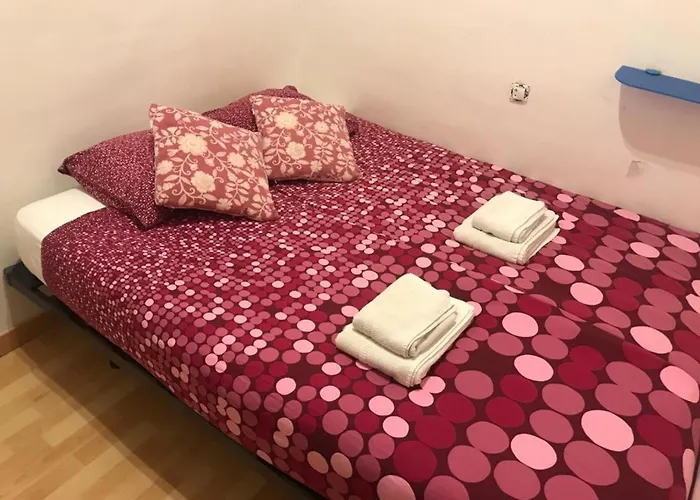 Apartmán Rustic 2 Bedroom Poble Sec *