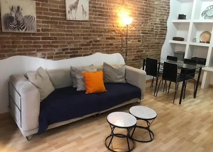 Rustic 2 Bedroom Poble Sec